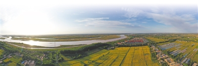 <p><p> 无人机镜头下的银川平原。(资料图片) 本报记者 钱建忠 摄</p><p>