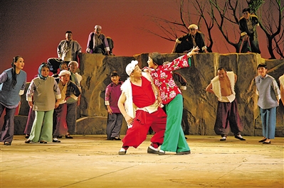 <p><p>    2021年6月30日至7月1日，寧夏演藝集團秦腔劇院原創秦腔現代戲《花兒聲聲》在北京梅蘭芳大劇院進行展演。</p><p>　　本報記者 馬楠 攝</p><p>　　
